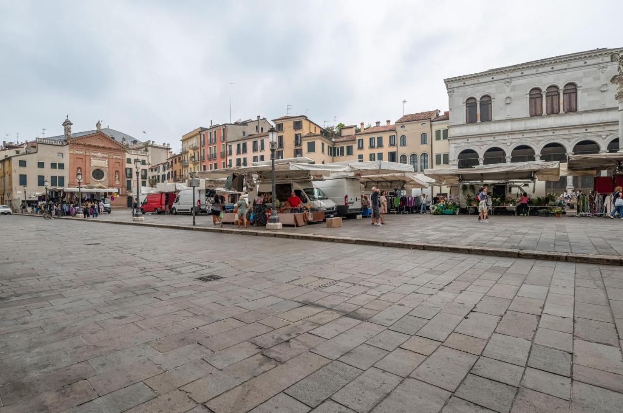 Apartment - Piazza Dei Signori Flats