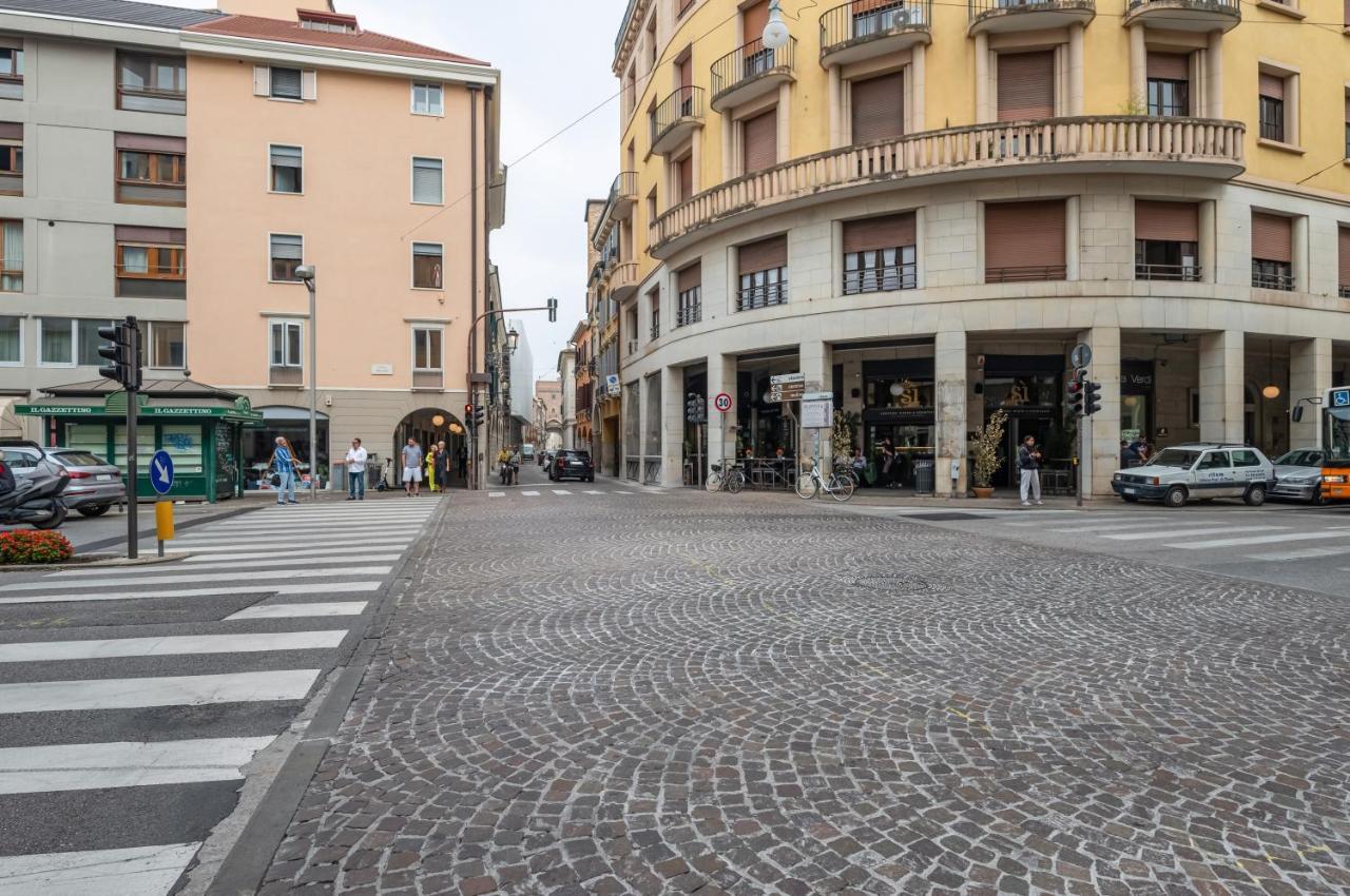 - Piazza Dei Signori Flats Apartment